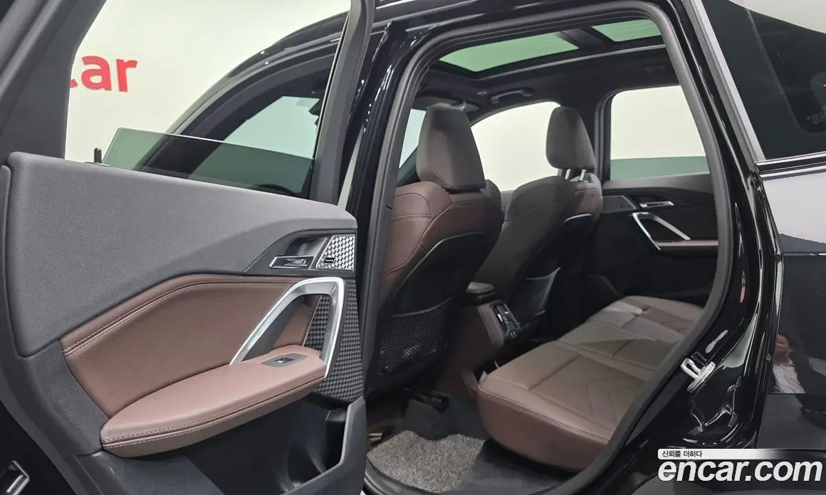 BMW X1 2023 2.0 автомат (гидро), фото 17