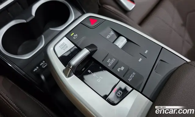 BMW X1 2023 2.0 автомат (гидро), миниатюра 9