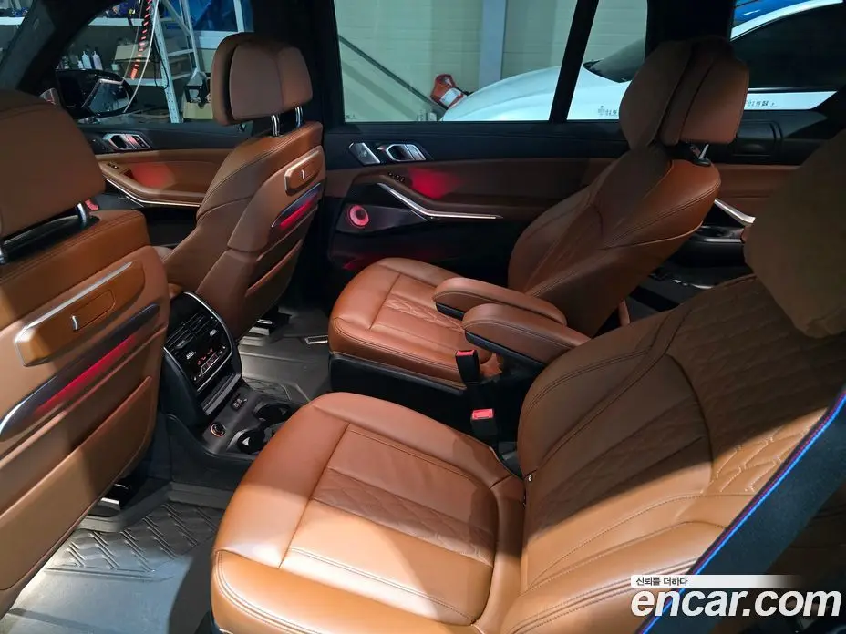 BMW X7 2025 4.4 автомат (гидро), фото 14 BMW X7 2025 4.4 автомат (гидро), фото 14