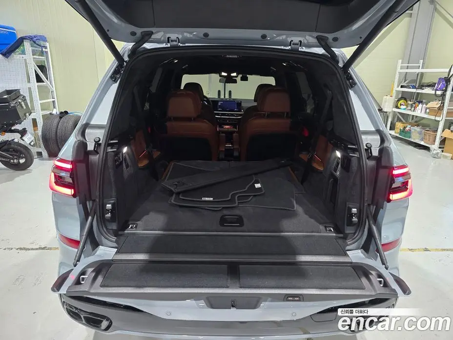 BMW X7 2025 4.4 автомат (гидро), фото 15 BMW X7 2025 4.4 автомат (гидро), фото 15