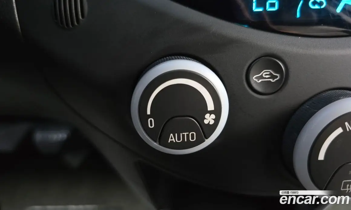 Chevrolet Spark 2011 1.0 автомат (гидро), фото 19