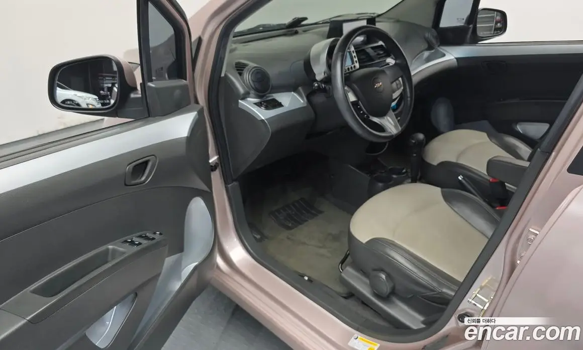 Chevrolet Spark 2011 1.0 автомат (гидро), фото 10