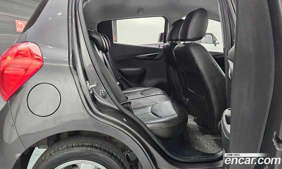 Chevrolet Spark 2016 1.0 автомат (гидро), фото 12