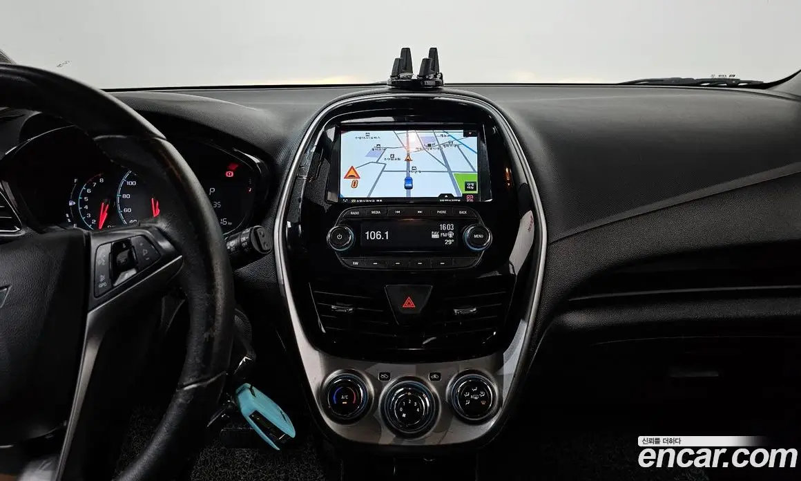 Chevrolet Spark 2016 1.0 автомат (гидро), фото 14