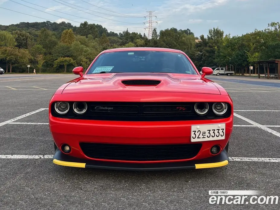 Dodge Challenger 2021 6.4 механика, фото 2 Dodge Challenger 2021 6.4 механика, фото 2