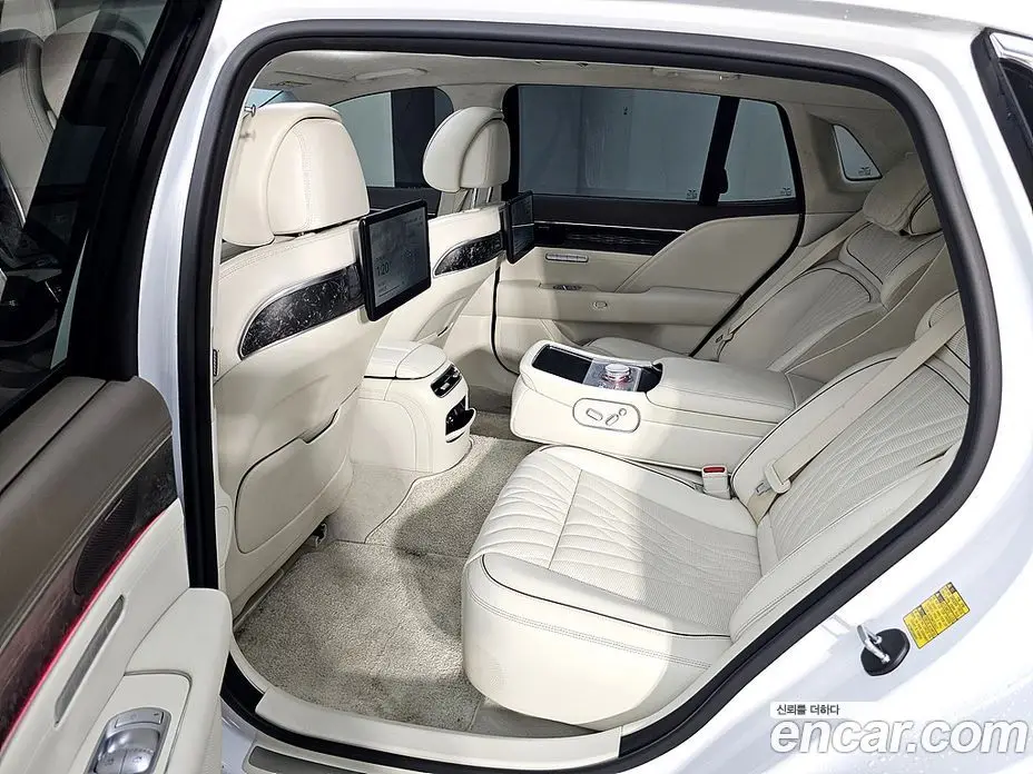 Genesis G90 2023 3.5 автомат (гидро), фото 11 Genesis G90 2023 3.5 автомат (гидро), фото 11