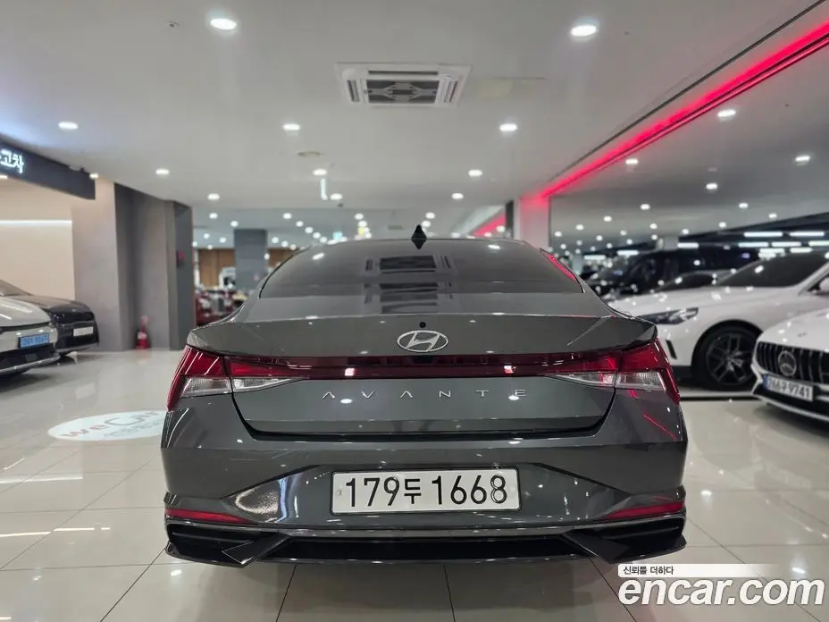 Hyundai Avante 2022 1.6 автомат (гидро), фото 5