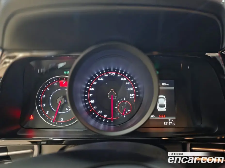 Hyundai Avante 2022 1.6 автомат (гидро), фото 7