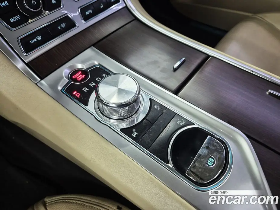 Jaguar XF 2015 2.2 автомат (гидро), фото 12