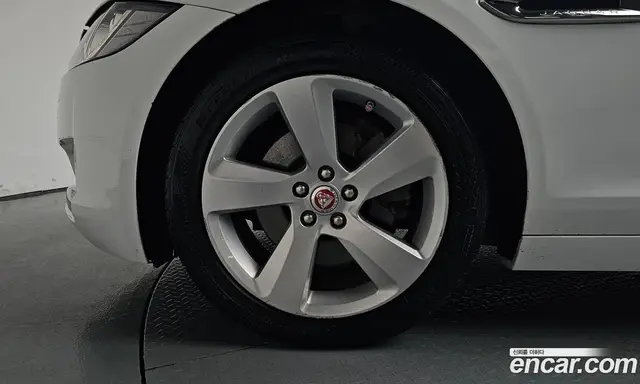 Jaguar XF 2016 2.0 автомат (гидро), миниатюра 5