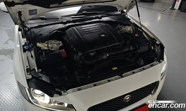 Jaguar XF 2016 2.0 автомат (гидро), миниатюра 6