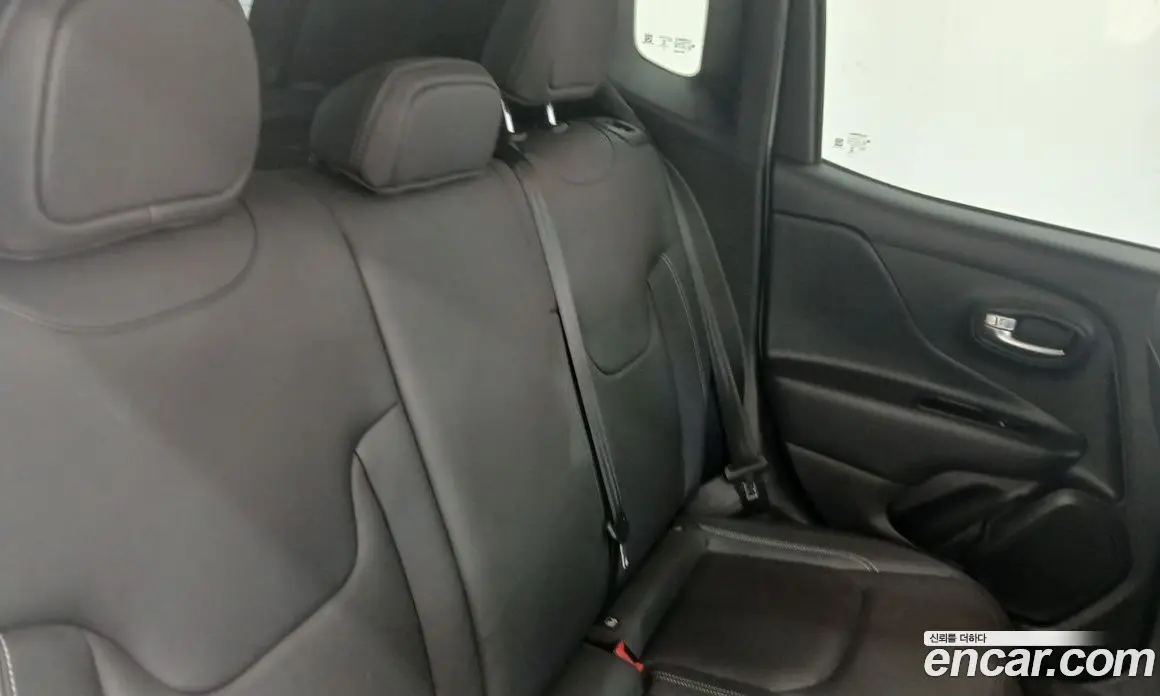 Jeep Renegade 2021 2.4 автомат (гидро), фото 14 Jeep Renegade 2021 2.4 автомат (гидро), фото 14