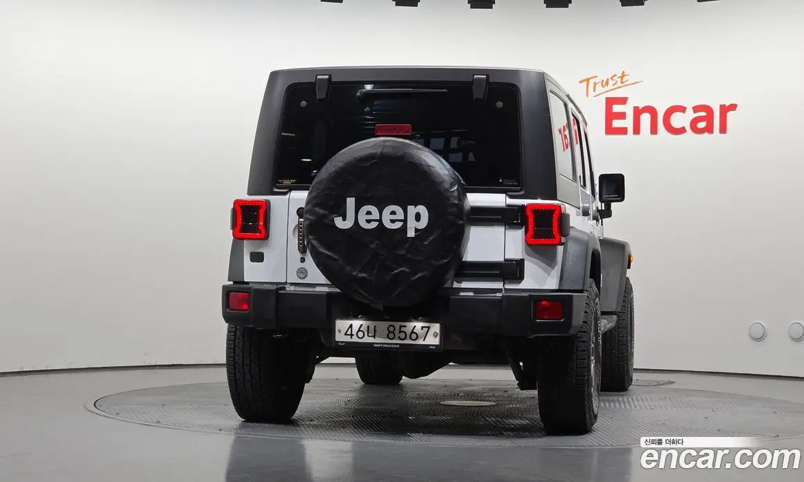 Jeep Wrangler 2016 3.6 автомат (гидро), фото 4