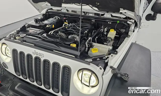Jeep Wrangler 2016 3.6 автомат (гидро), миниатюра 6