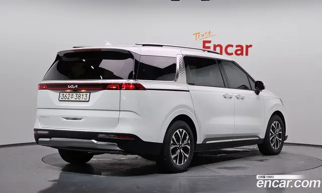 Kia Carnival 2023 2.2 автомат (гидро), миниатюра 2