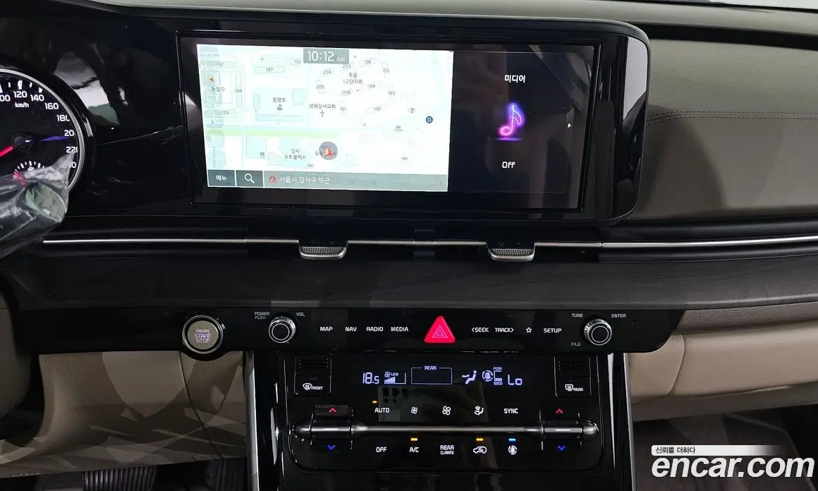 Kia Carnival 2023 2.2 автомат (гидро), фото 13