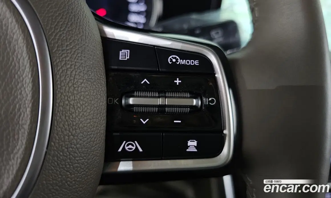 Kia Carnival 2023 2.2 автомат (гидро), фото 15