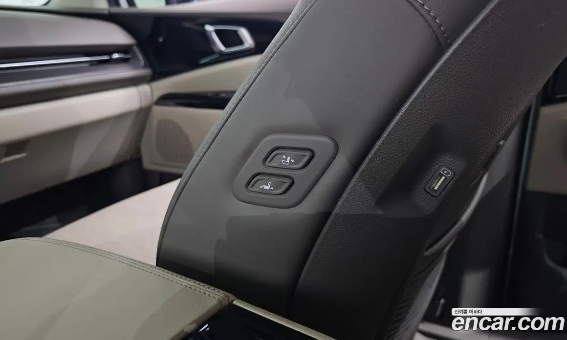 Kia Carnival 2023 2.2 автомат (гидро), фото 16