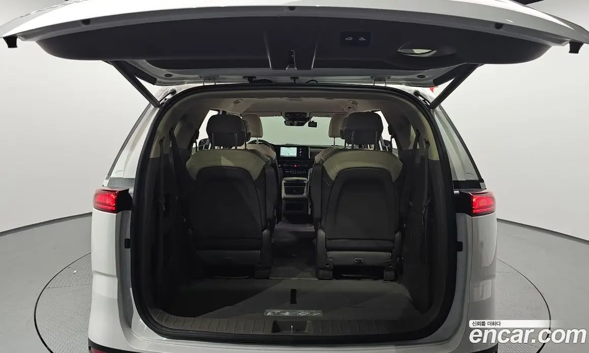 Kia Carnival 2023 2.2 автомат (гидро), фото 20