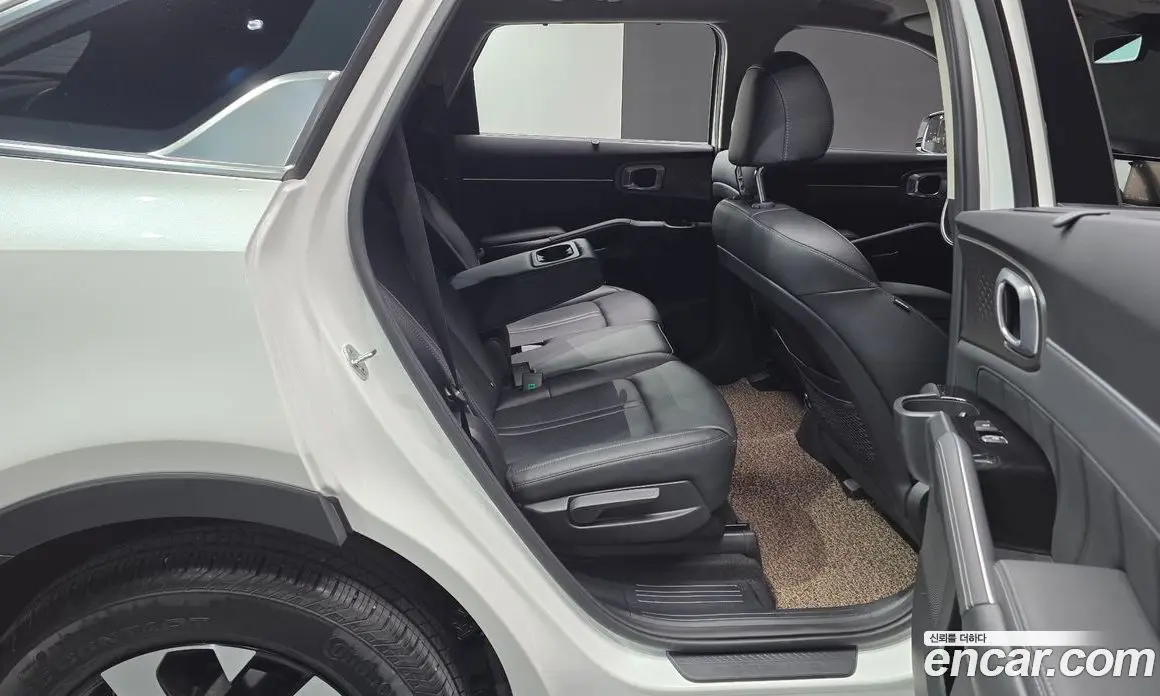 Kia Sorento 2022 2.5 автомат (гидро), фото 12 Kia Sorento 2022 2.5 автомат (гидро), фото 12