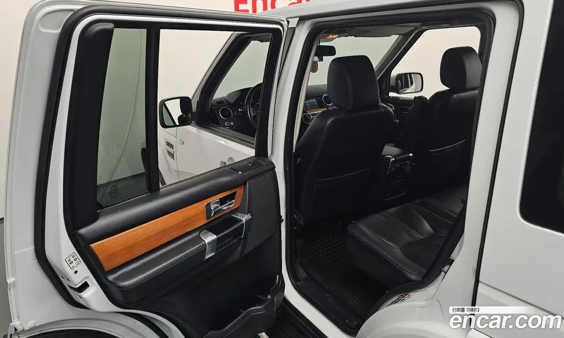 Land Rover Discovery 2012 3.0 автомат (гидро), фото 12 Land Rover Discovery 2012 3.0 автомат (гидро), фото 12
