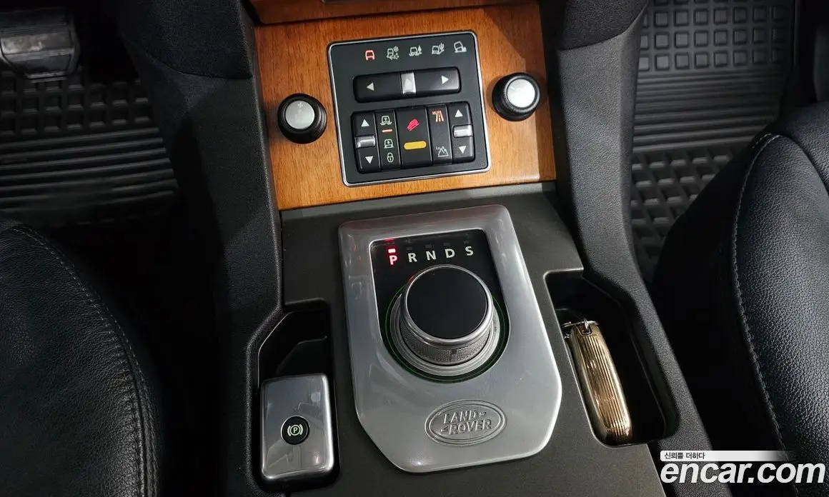 Land Rover Discovery 2012 3.0 автомат (гидро), фото 9 Land Rover Discovery 2012 3.0 автомат (гидро), фото 9