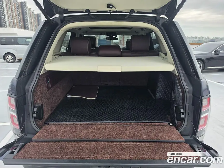 Land Rover Range Rover 2015 5.0 автомат (гидро), фото 16 Land Rover Range Rover 2015 5.0 автомат (гидро), фото 16