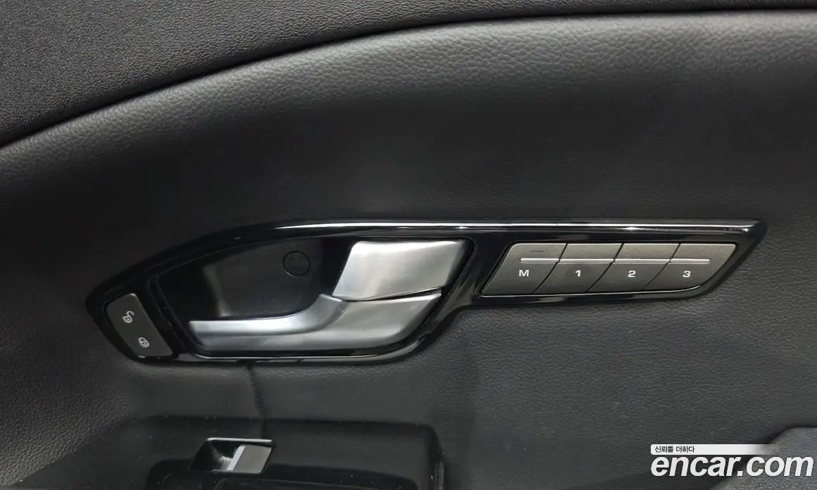 Land Rover Range Rover Evoque 2017 2.0 автомат (гидро), фото 18 Land Rover Range Rover Evoque 2017 2.0 автомат (гидро), фото 18