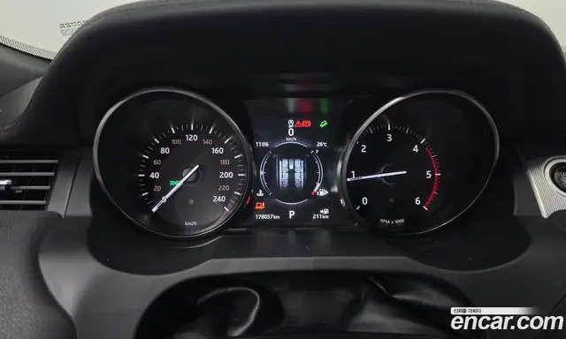 Land Rover Range Rover Evoque 2017 2.0 автомат (гидро), миниатюра 8 Land Rover Range Rover Evoque 2017 2.0 автомат (гидро), миниатюра 8