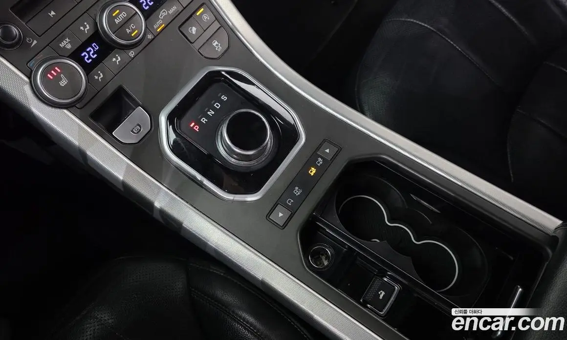 Land Rover Range Rover Evoque 2017 2.0 автомат (гидро), фото 9 Land Rover Range Rover Evoque 2017 2.0 автомат (гидро), фото 9