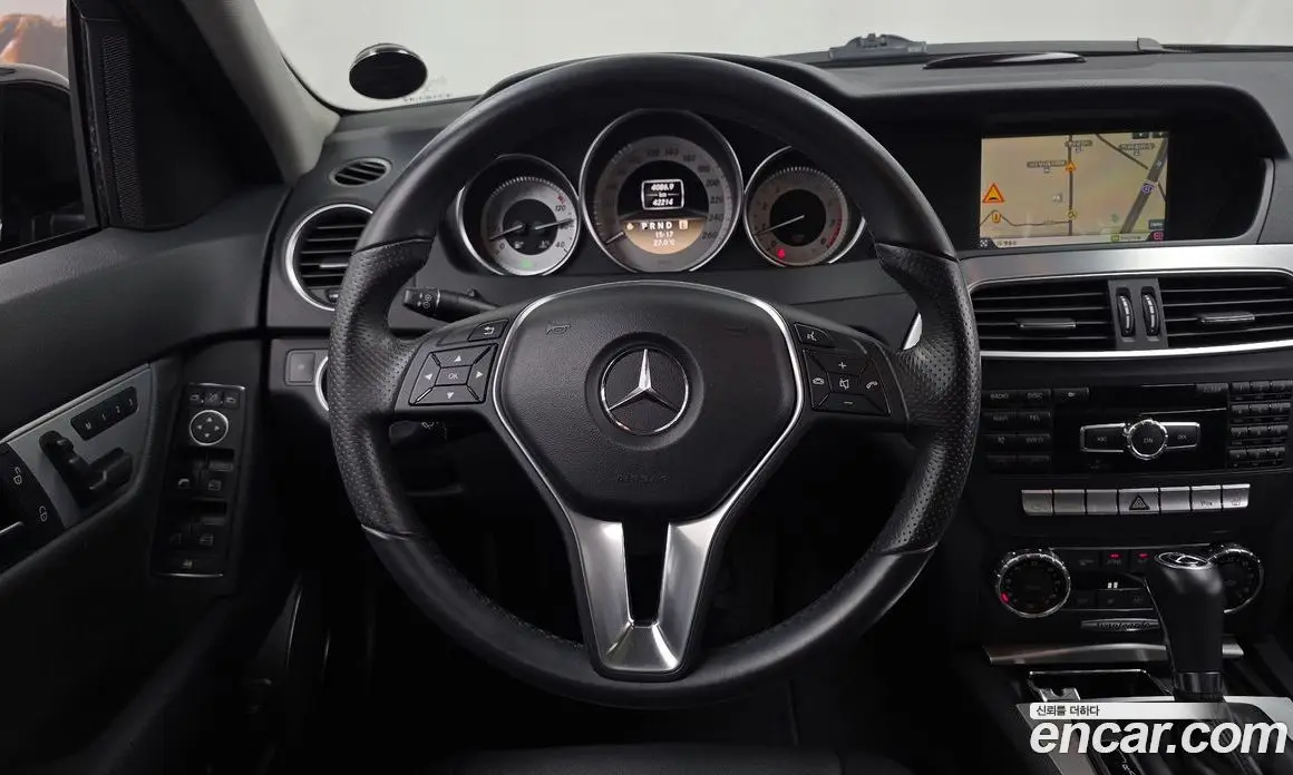 Mercedes-Benz C-Class 2012 1.8 автомат (гидро), фото 13
