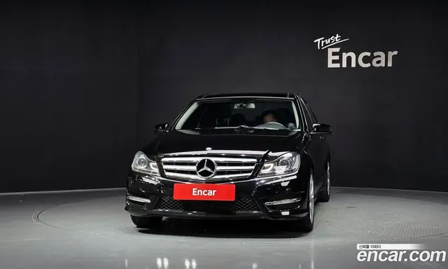Mercedes-Benz C-Class 2012 1.8 автомат (гидро), миниатюра 3