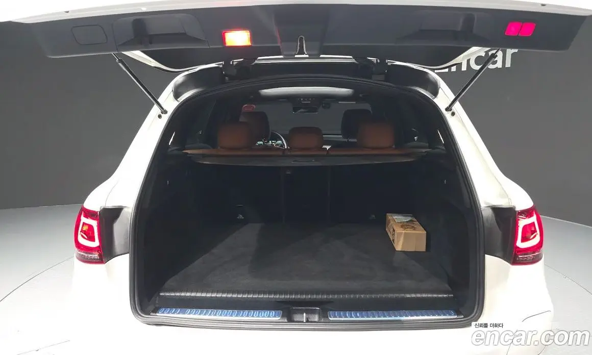 Mercedes-Benz GLC-Class 2022 2.0 автомат (гидро), фото 20