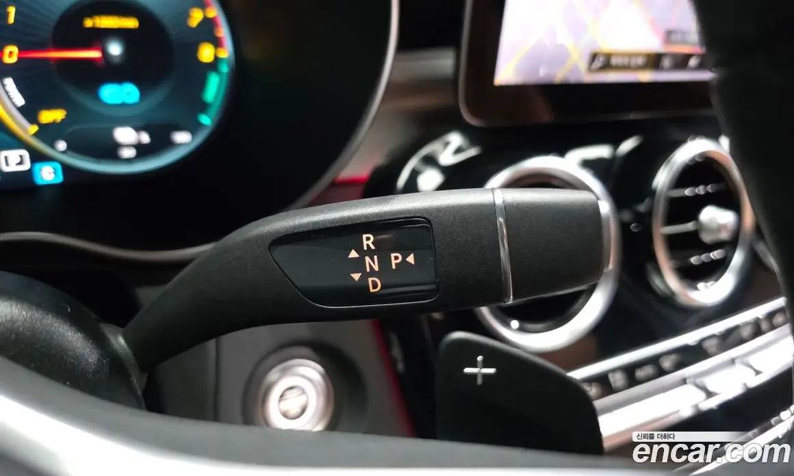 Mercedes-Benz GLC-Class 2022 2.0 автомат (гидро), фото 9