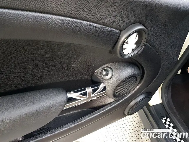 Mini Cooper 2013 1.6 автомат (гидро), миниатюра 11