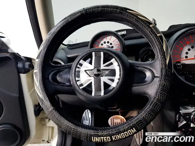 Mini Cooper 2013 1.6 автомат (гидро), миниатюра 12