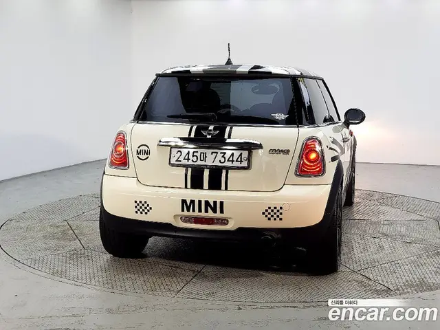 Mini Cooper 2013 1.6 автомат (гидро), миниатюра 3