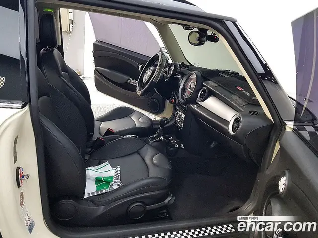 Mini Cooper 2013 1.6 автомат (гидро), миниатюра 5