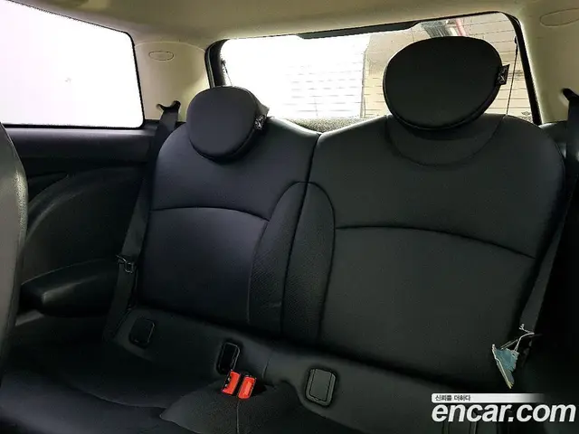 Mini Cooper 2013 1.6 автомат (гидро), миниатюра 9