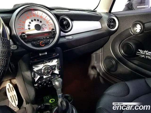 Mini Cooper 2013 1.6 автомат (гидро), миниатюра 10