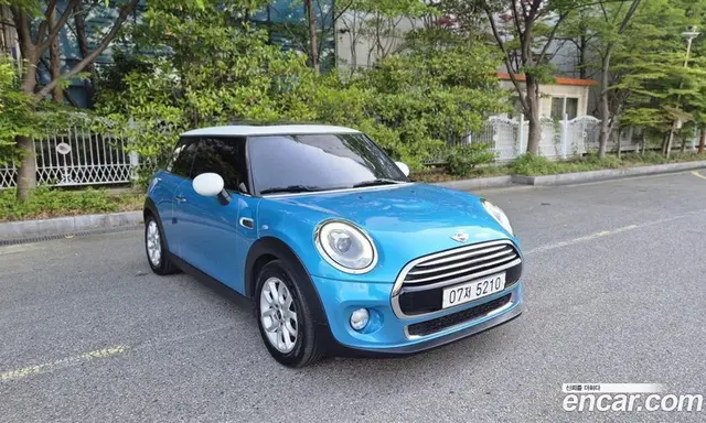 Mini Cooper 2017 1.5 автомат (гидро), миниатюра 4 Mini Cooper 2017 1.5 автомат (гидро), миниатюра 4