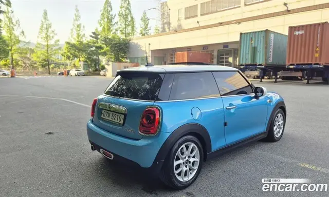 Mini Cooper 2017 1.5 автомат (гидро), миниатюра 6 Mini Cooper 2017 1.5 автомат (гидро), миниатюра 6