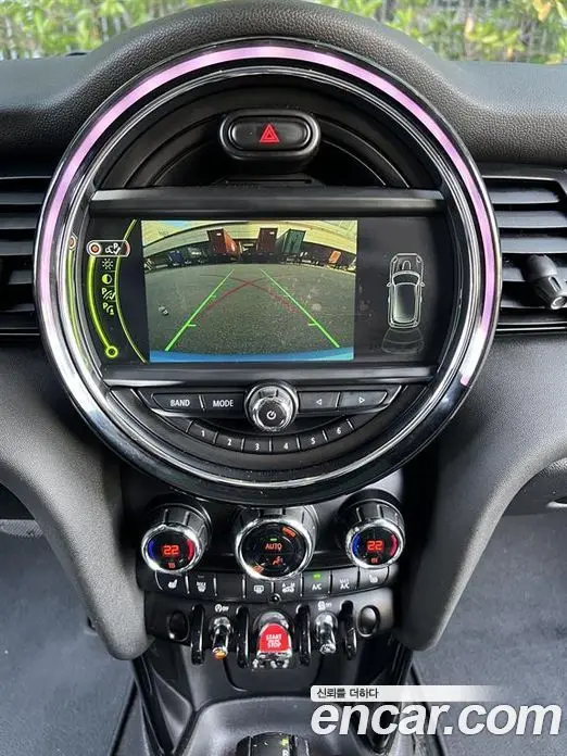 Mini Cooper 2017 1.5 автомат (гидро), фото 8 Mini Cooper 2017 1.5 автомат (гидро), фото 8
