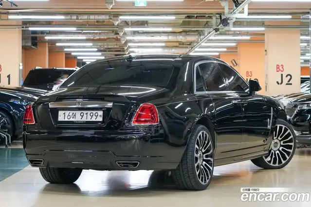 Rolls-Royce Ghost 2013 6.6 автомат (гидро), миниатюра 2