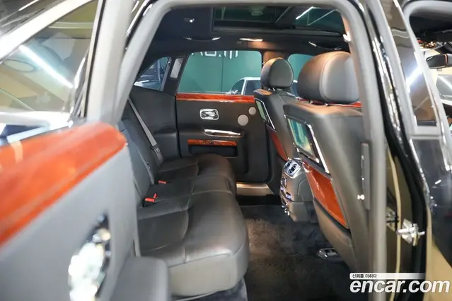 Rolls-Royce Ghost 2013 6.6 автомат (гидро), миниатюра 12