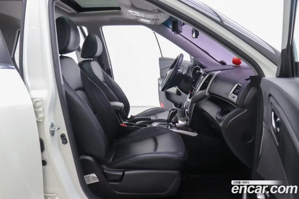 SsangYong TIBOLI 2015 1.6 автомат (гидро), фото 11 SsangYong TIBOLI 2015 1.6 автомат (гидро), фото 11