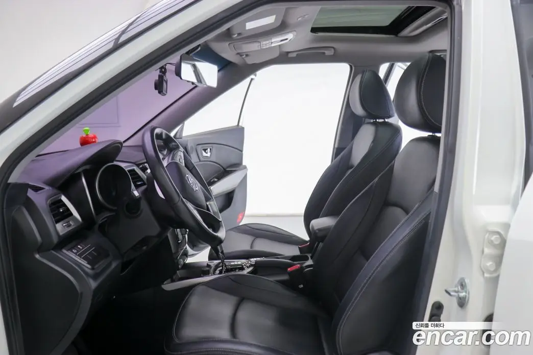 SsangYong TIBOLI 2015 1.6 автомат (гидро), фото 9 SsangYong TIBOLI 2015 1.6 автомат (гидро), фото 9