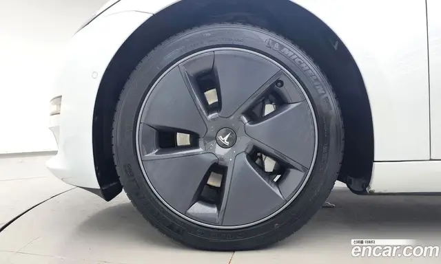 Tesla Model 3 2022 0.2 автомат (гидро), миниатюра 5