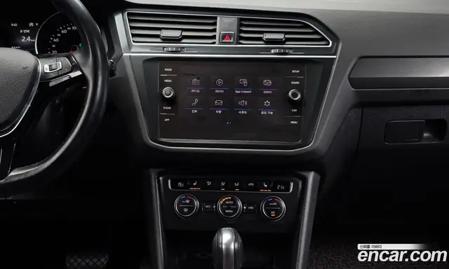 Volkswagen Tiguan 2018 2.0 автомат (гидро), миниатюра 12