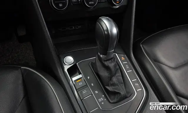 Volkswagen Tiguan 2018 2.0 автомат (гидро), миниатюра 9 Volkswagen Tiguan 2018 2.0 автомат (гидро), миниатюра 9